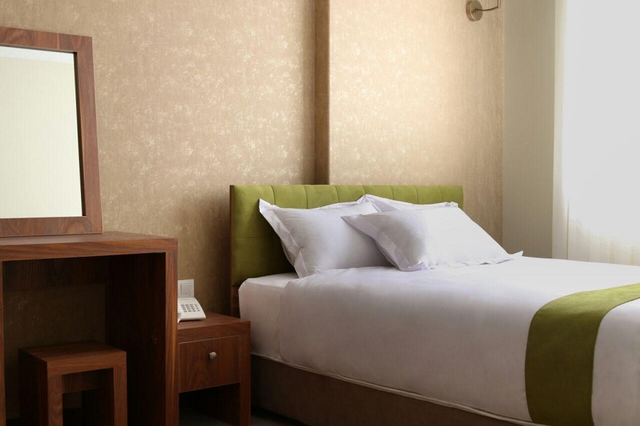 Minoo Hotel in Qazvin